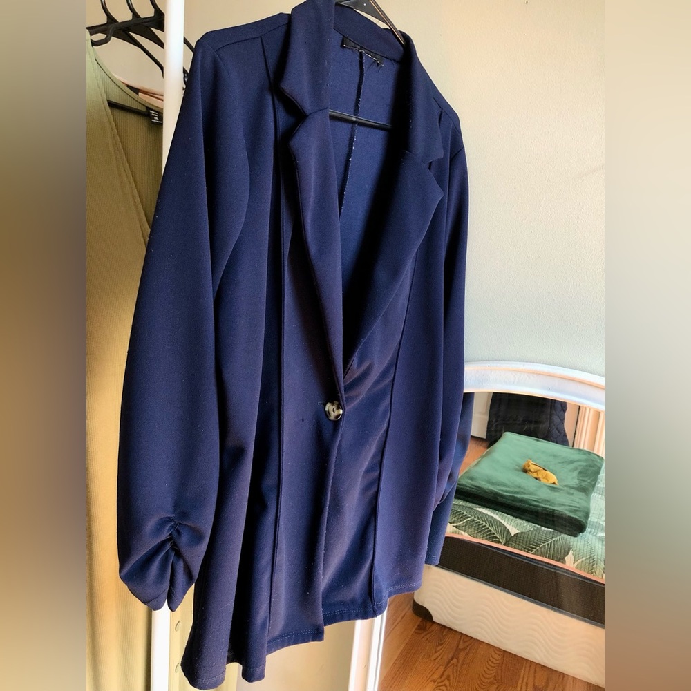 Fitted deep V blazer